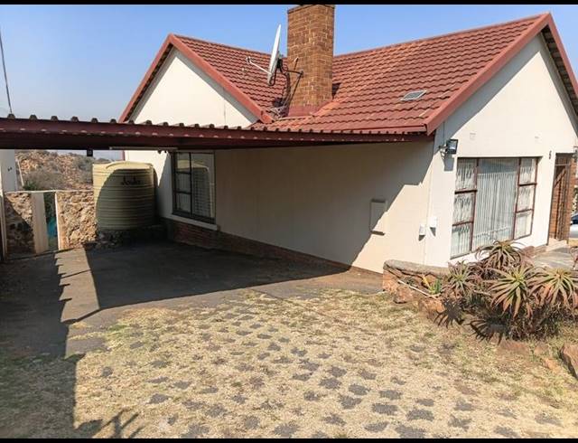 3 BEDROOM HOUSE FOR SALE IN RISANA